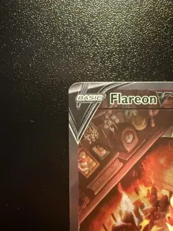 The Pokemon Company Pokemon TCG Flareon V SWSH179 Promo Holo English 2021 - Image 4