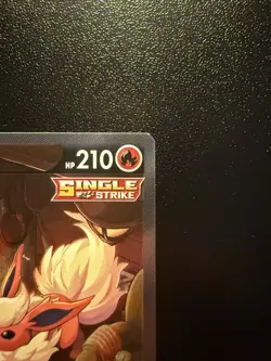 The Pokemon Company Pokemon TCG Flareon V SWSH179 Promo Holo English 2021 - Image 5