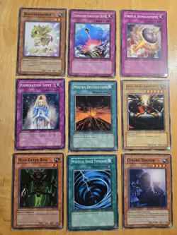 Vintage 1996 YuGiOh Cards Holo Common Mixed Lot of 102 Fair Condition - Image 4