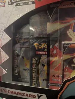 Pokemon TCG Celebrations Collection Lance's Charizard V Box 820650101625 - Image 4