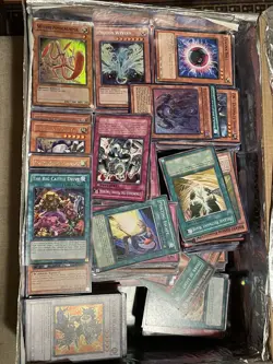 Old Yugioh Card Collection - 4000 Cards - All Shiny Cards Included - Image 1