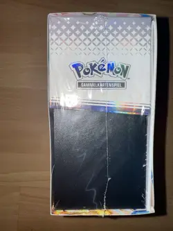 Pokemon Prismatische Entwicklungen - Top-Trainer-Box (DE) - SEALED - Image 4
