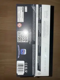 Pokemon Prismatische Entwicklungen - Top-Trainer-Box (DE) - SEALED - Image 5
