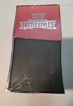 Pokemon Trading Sword & Shield Battle Styles 133+ cards, Elite Trainer Box, Red - Image 2