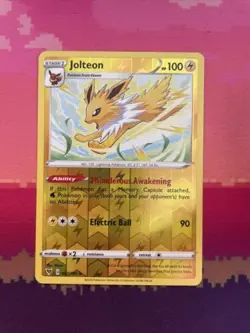 Pokemon Card Jolteon Vivid Voltage Reverse Holo Rare 047/185 Near Mint - Image 1