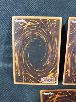 3x YuGiOh Dark Assailant SDK-015 (Common) LP-HP See Detailed Pics Playset TCG - Image 5