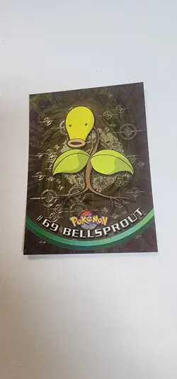 2000 Topps Chrome Pokemon Series 1 #69 Bellsprout Foil - Image 1