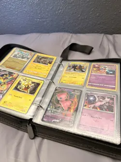 Pokemon Binder With 200+ Cards - READ DESCRIPTION - Image 5