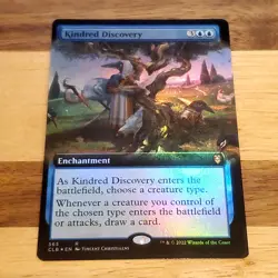1x Kindred Discovery, Extended Art Foil, MTG LP Light Play - Off Center 002 - Image 1