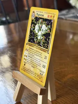 1st Edition Magneton 26/62 Fossil Non-Holo Rare Vintage Pokemon TCG - Image 3