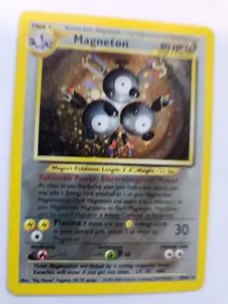 Magneton Neo Holo Base Pokemon Card WOTC - Image 1