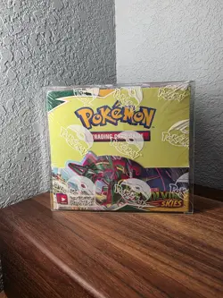 Pokemon TCG Sword and Shield Evolving Skies Booster Box 36 Packs - NEW SEALED - Image 1