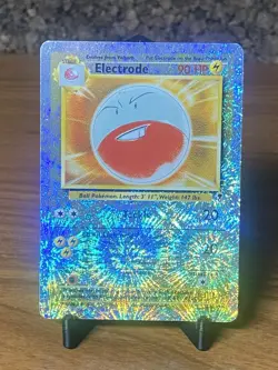 Near Mint (NM) Electrode 22/110 Legendary Collection Reverse Holo Rare English - Image 1