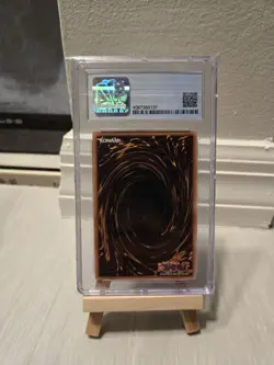 YuGiOh! Blue Eyes White Dragon YAP1-EN001 Anniversary Promo CGC 8.5 Graded - Image 2