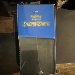 Pokemon TCG Sword & Shield Elite Trainer Box ETB Zamazenta English 2020 Sealed - Image 4