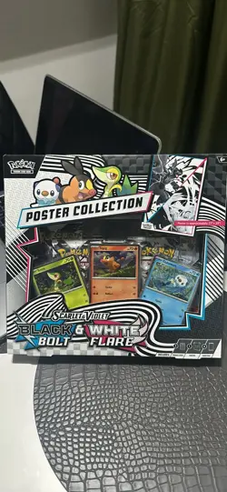 Pokemon TCG Unova Poster Collection Black Bolt White Flare - Image 1
