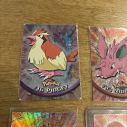 Pokemon Vintage Holo Topps Blue And Black Rainbow Charmander Venusaur Lot - Image 5