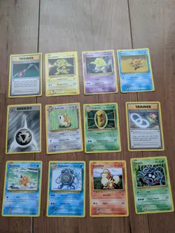 POKEMON TCG CARDS BULK BUY JOB LOT 2016 NINTENDO CCG FOLDERS AND TIN CASE COIN - Image 3