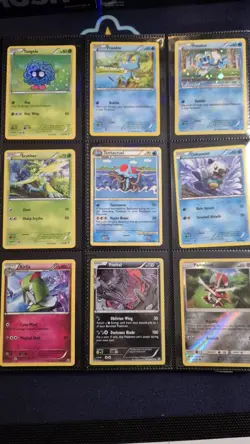 Vintage Mix of Pokemon Cards 117 Total Inc Base Set Charizard Holo - Image 4