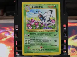 Butterfree 33/64 Jungle MP Pokemon Card WOTC Vintage Uncommon Kanto - Image 3