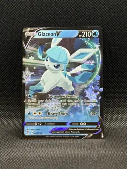 Glaceon V - 040/203 - Pokemon Evolving Skies Sword & Shield Ultra Rare Card NM - Image 1
