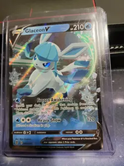 Glaceon V 040/203 Pokemon Full Art Ultra Rare Evolving Skies NM/M - Image 1