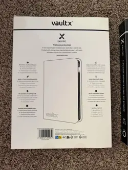 Vault X 9-Pocket Sideloading Premium Zip Up Binder SV 10.5 Black & White - BOTH - Image 4