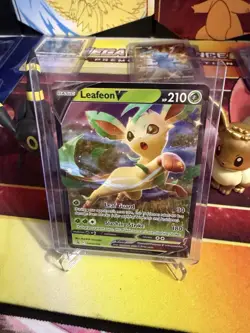 Leafeon V SWSH194 SWSH: Sword & Shield Promo Card Holo NM - Image 3