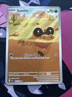 Pokemon TCG - Sandile - 135/086 - Illustration Rare - SV: Black Bolt NM - Image 1