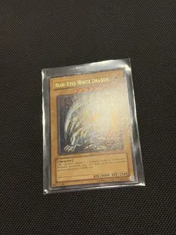YuGiOh - GLOSSY - Blue Eyes White Dragon SDK-001 Ultra Rare Holo Unlimited 💎 - Image 4