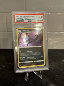 POKEMON 2021 Evolving Skies 3 Pack Blister Promo UMBREON Holo SWSH129 PSA 8 - Image 3