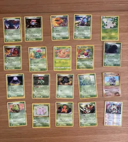 Pokemon TCG 20 Card Lot - Image 1