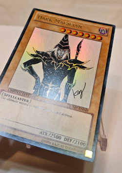 Dark Magician JUMP-EN049 Ultra Rare Limited Edition Yugioh 2034 - Image 2