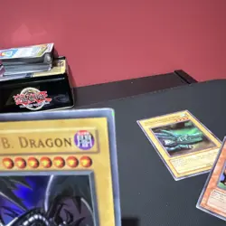 Konami Yu-Gi-Oh! Red-Eyes B. Dragon SDJ-001 1st Ed Ultra Rare Holo EN 2400/2000 - Image 3