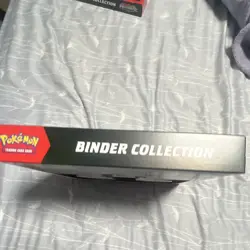 Pokemon Scarlet & Violet Prismatic Evolutions Binder collection - Image 2