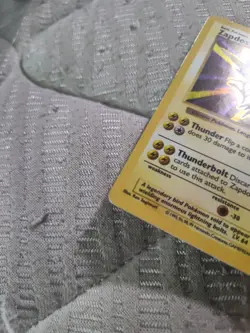 Pokemon Zapdos 1999 Base Set Unlimited (Shadowless) 16/102 Heavily Played (HP) - Image 3