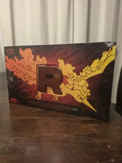 Pokemon Team Rockets Moltres Ex Ultra Premium Collection - Image 1