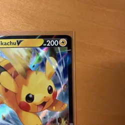 PIKACHU V 2023 POKEMON SWORD & SHIELD BLACK STAR PROMO HOLO #SWSH285 Q1652 - Image 4