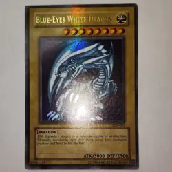Konami Yu-Gi-Oh! TCG Blue-Eyes White Dragon SDK-001 Ultra Holo ATK/DEF Unlimited - Image 1