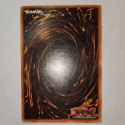 Konami Yu-Gi-Oh! TCG Blue-Eyes White Dragon SDK-001 Ultra Holo ATK/DEF Unlimited - Image 2
