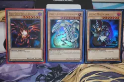 Blue-Eyes White Red-Eyes Black Dragon Dark Magician Cards With Matching Sleeves - Image 3