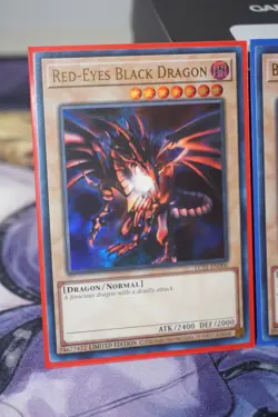 Blue-Eyes White Red-Eyes Black Dragon Dark Magician Cards With Matching Sleeves - Image 4