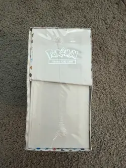 Pokemon TCG Scarlet & Violet 151 Elite Trainer Box - Image 2