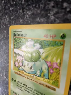 Bulbasaur 44/102 base set shadowless unlimited Pokemon TCG WoTC 1999 Vintage - Image 2