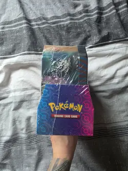 Pokemon TCG Evolving Skies Elite Trainer Box ETB And Tin New And Sealed - Image 4