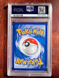 2005 Pokemon #31 Moltres - Holo Black Star Promos PSA 8 - Image 2