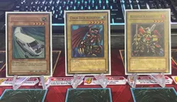 Yugioh Starter Deck: Syrus Truesdale - YSDS-EN 1st Edition - Excellent Condition - Image 1