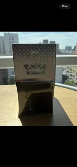 Pokemon TCG Scarlet & Violet Prismatic Evolutions Elite Trainer Box, Eevee - Image 3