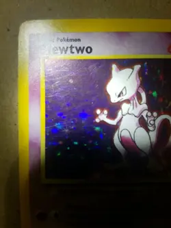 MEWTWO 10/102 - Holo RARE - VINTAGE WOTC POKEMON CARD - BASE SET - LP-MP - Image 2