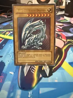 Blue-Eyes White Dragon SDK-001 Starter Deck: Kaiba 1st Edition - Image 1